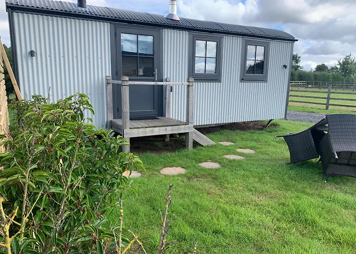 Springwood Shepherd Huts Glamping York
